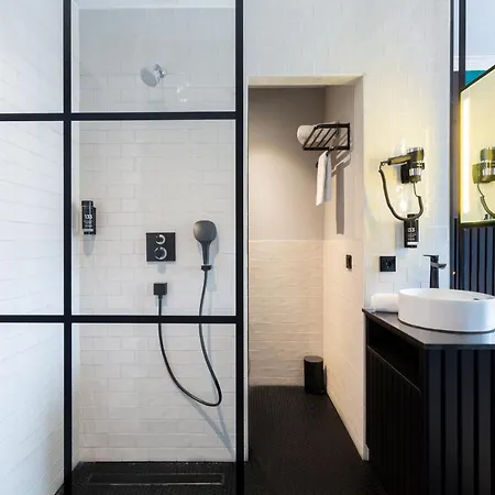 133 Boutique Hotel 3*