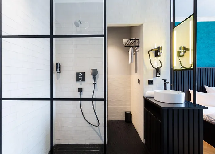 133 Boutique Hotel 3*