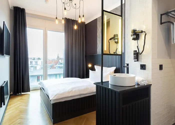 Hotel 133 Boutique 3*